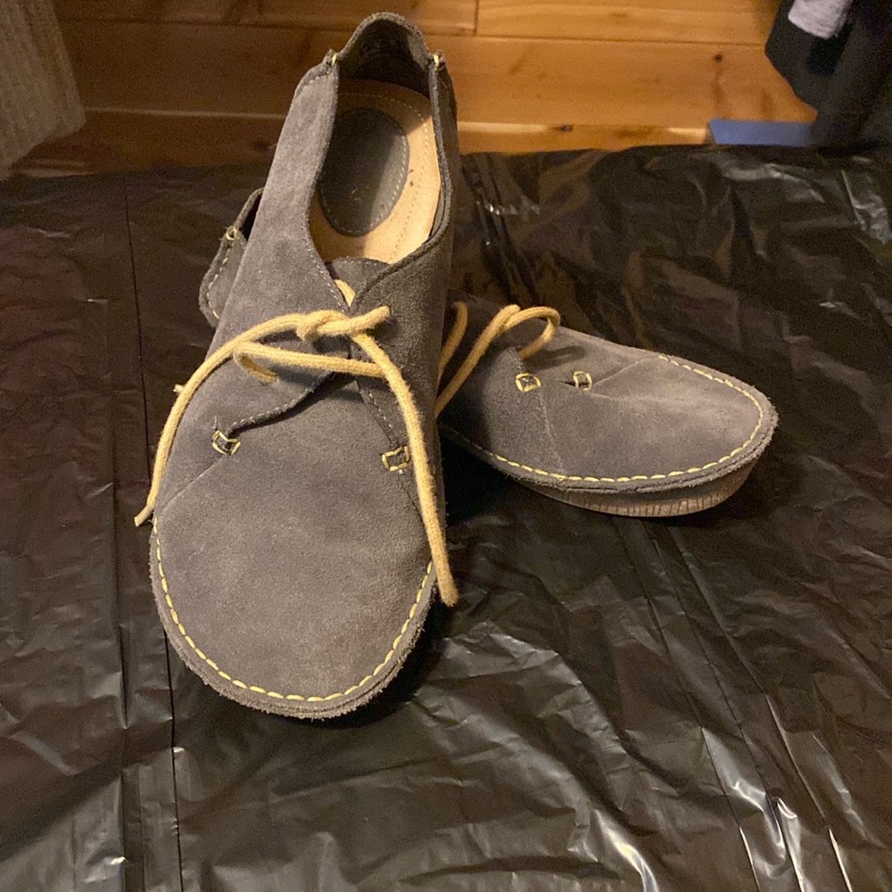 Clarks Leather shoes - size 8.5
